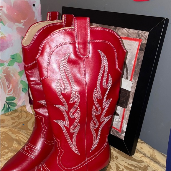 IDIFU Red Western Heeled Boots - Picture 6 of 11